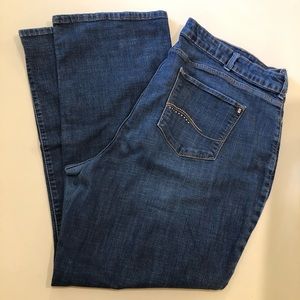 Lee Modern Series Curvy Fit Blue Jeans